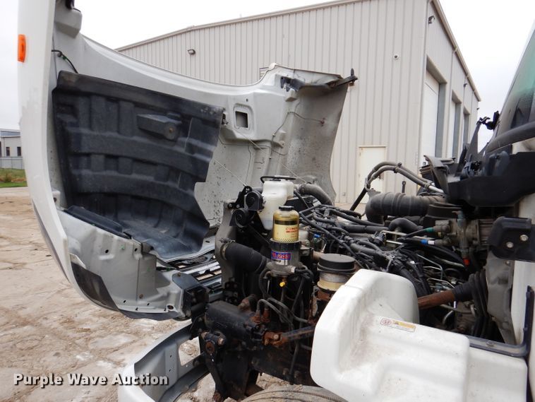 image for item KY9683 2016 Hino 268  utility / service truck