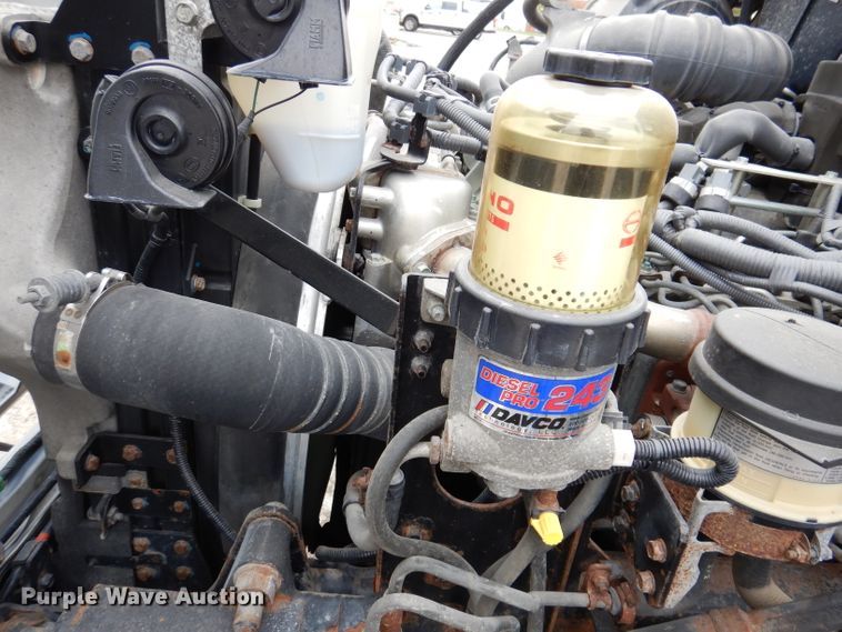 image for item KY9683 2016 Hino 268  utility / service truck