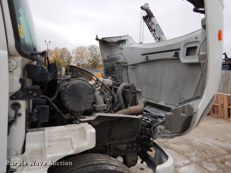 image for item KY9683 2016 Hino 268  utility / service truck