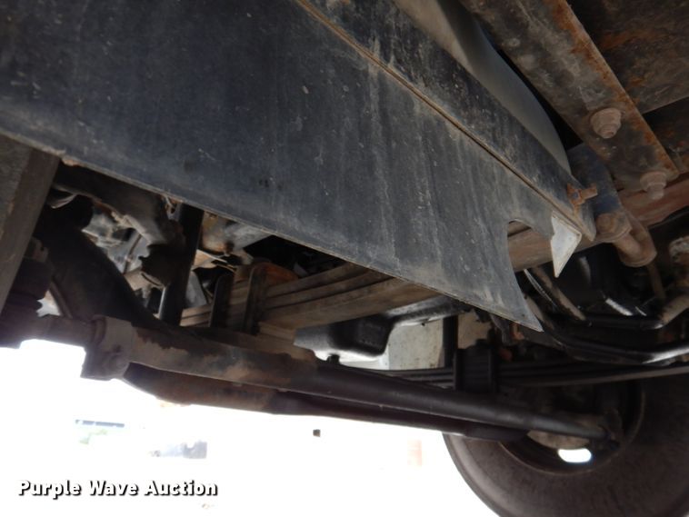 image for item KY9683 2016 Hino 268  utility / service truck