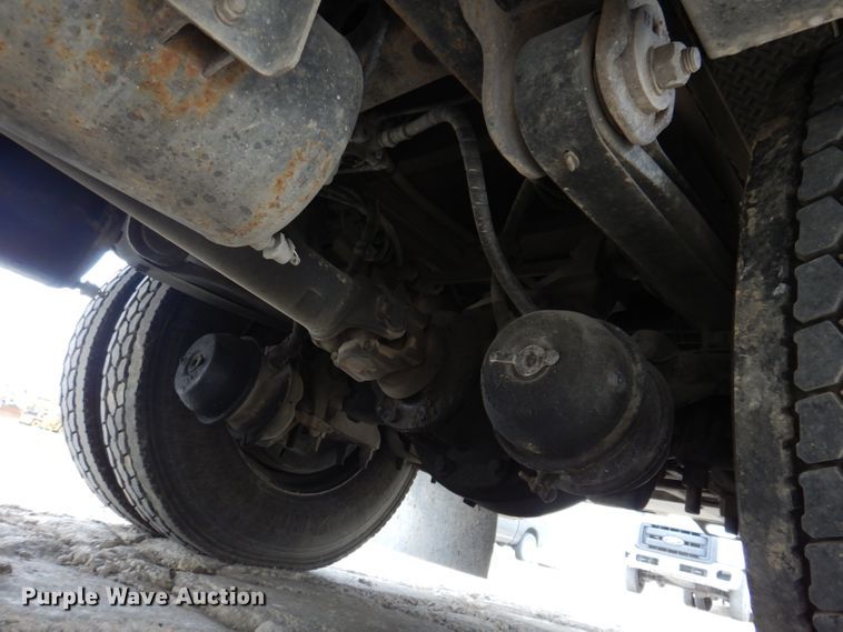 image for item KY9683 2016 Hino 268  utility / service truck