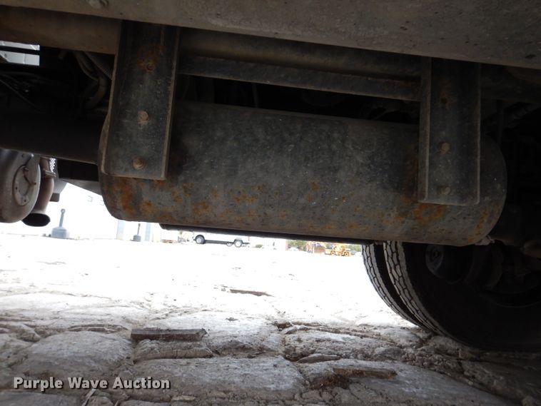 image for item KY9683 2016 Hino 268  utility / service truck