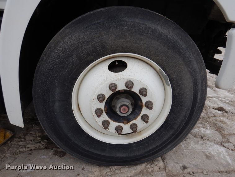 image for item KY9683 2016 Hino 268  utility / service truck