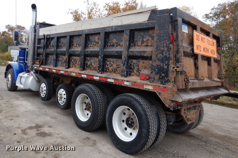 image for item KY9690 2009 Peterbilt 367  dump truck