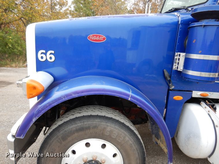 image for item KY9690 2009 Peterbilt 367  dump truck