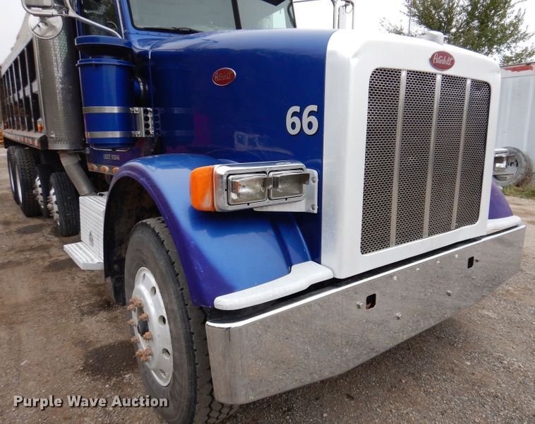 image for item KY9690 2009 Peterbilt 367  dump truck