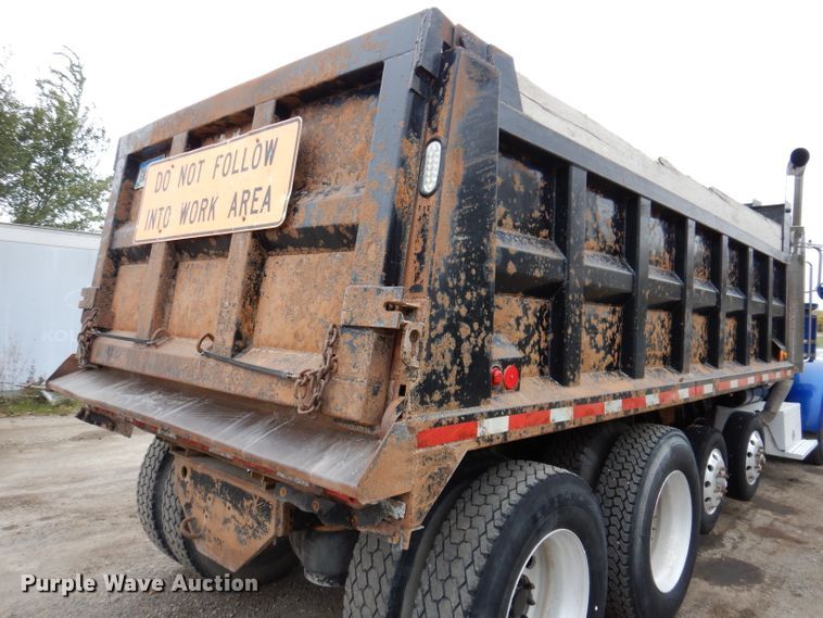 image for item KY9690 2009 Peterbilt 367  dump truck