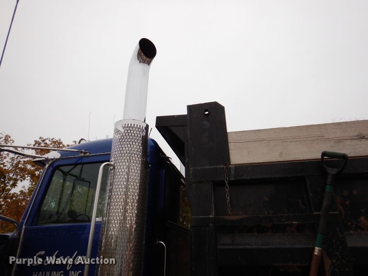 image for item KY9690 2009 Peterbilt 367  dump truck