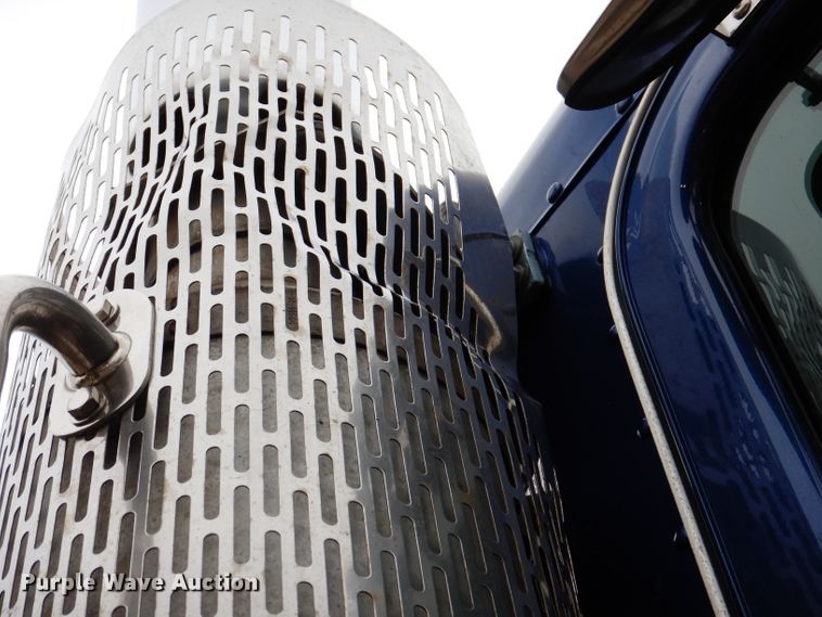 image for item KY9690 2009 Peterbilt 367  dump truck