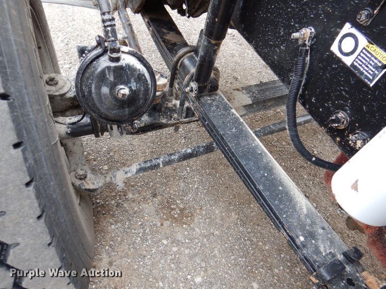 image for item KY9690 2009 Peterbilt 367  dump truck