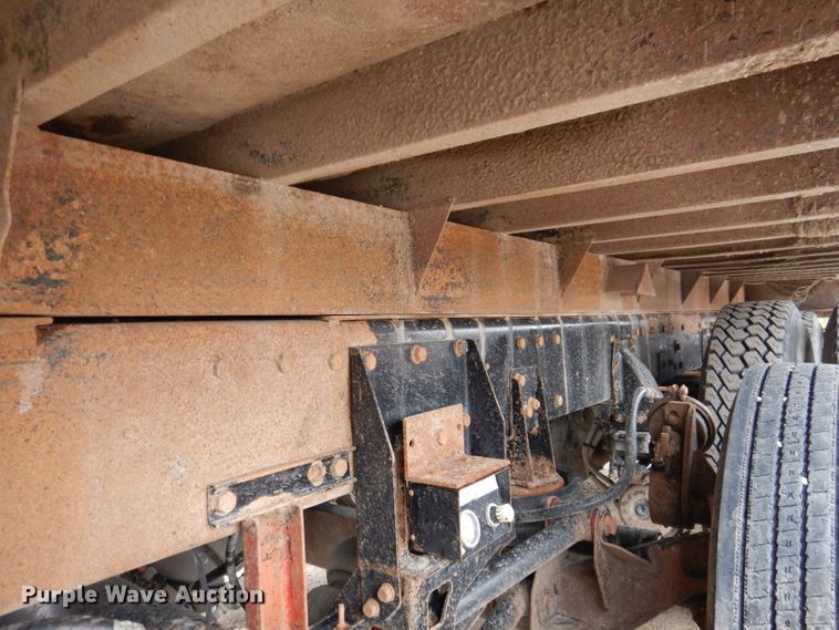 image for item KY9690 2009 Peterbilt 367  dump truck