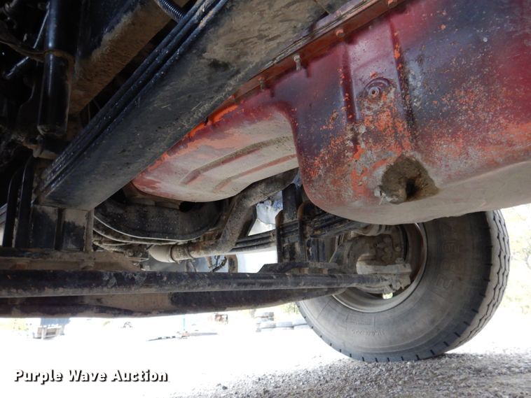 image for item KY9690 2009 Peterbilt 367  dump truck