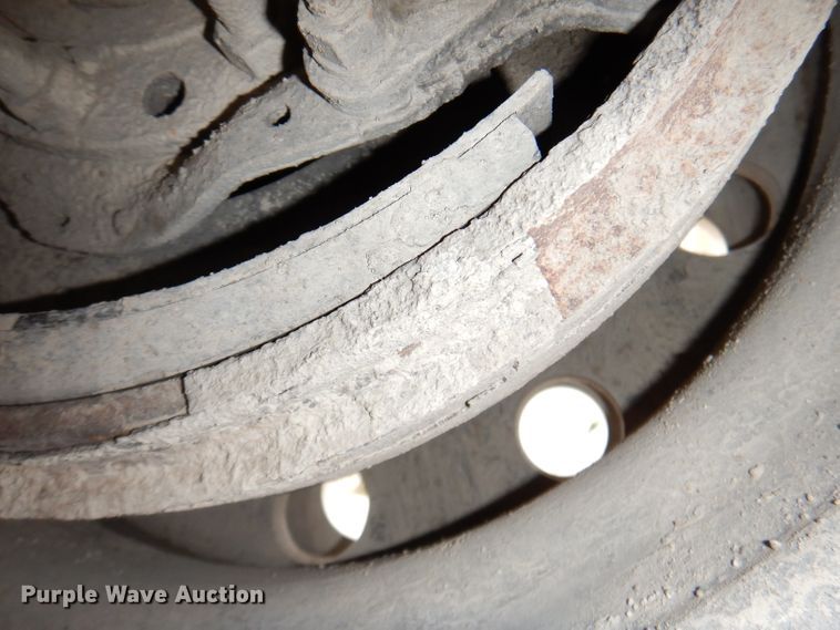 image for item KY9690 2009 Peterbilt 367  dump truck