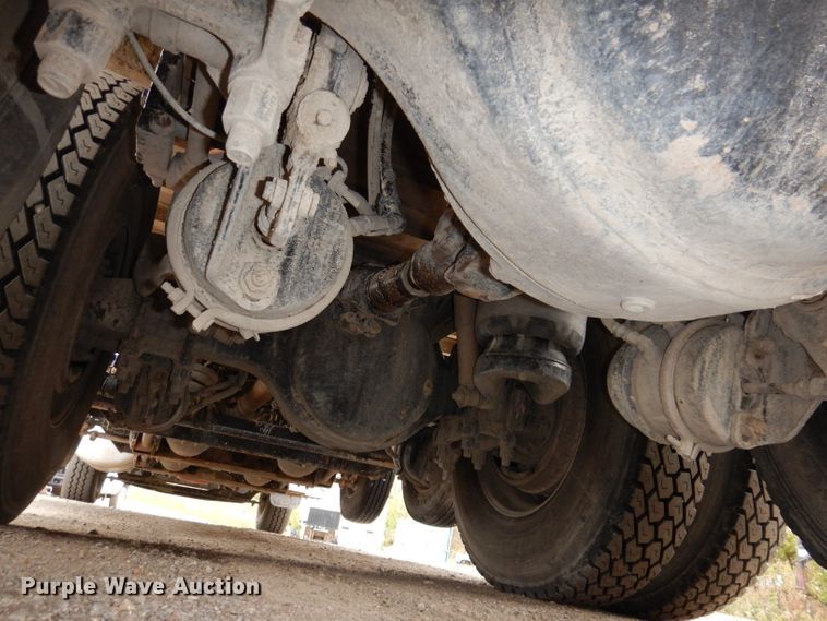 image for item KY9690 2009 Peterbilt 367  dump truck