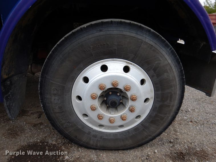 image for item KY9690 2009 Peterbilt 367  dump truck