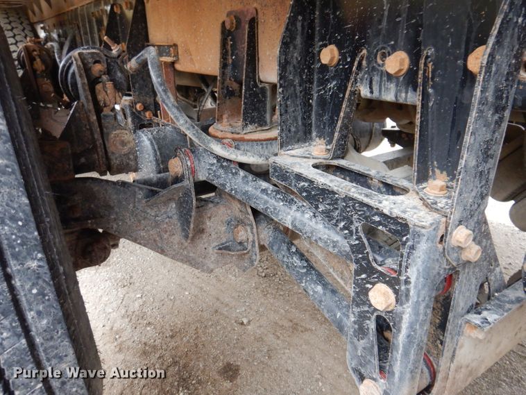 image for item KY9690 2009 Peterbilt 367  dump truck