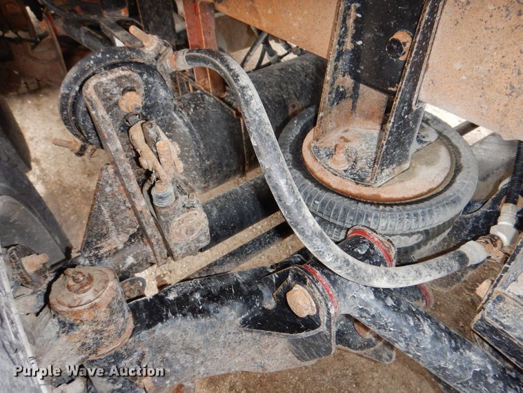 image for item KY9690 2009 Peterbilt 367  dump truck