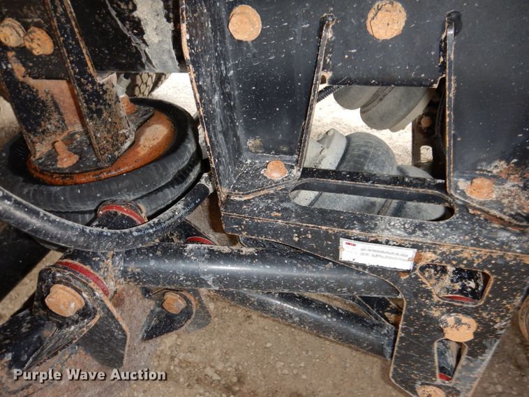 image for item KY9690 2009 Peterbilt 367  dump truck