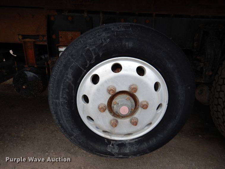 image for item KY9690 2009 Peterbilt 367  dump truck