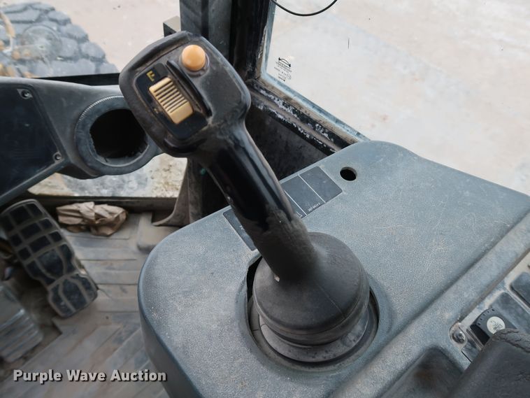 image for item DJ2390 2008 Caterpillar 938H  wheel loader