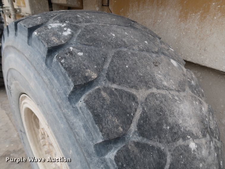 image for item DJ2390 2008 Caterpillar 938H  wheel loader