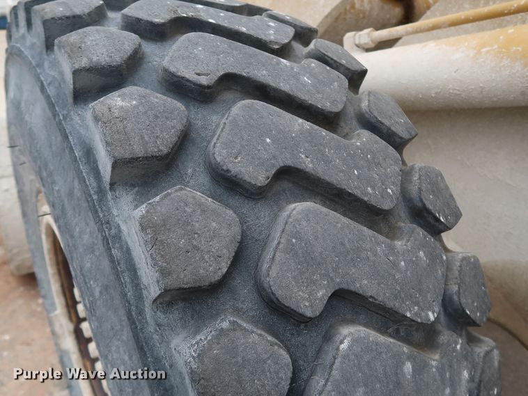 image for item DJ2390 2008 Caterpillar 938H  wheel loader