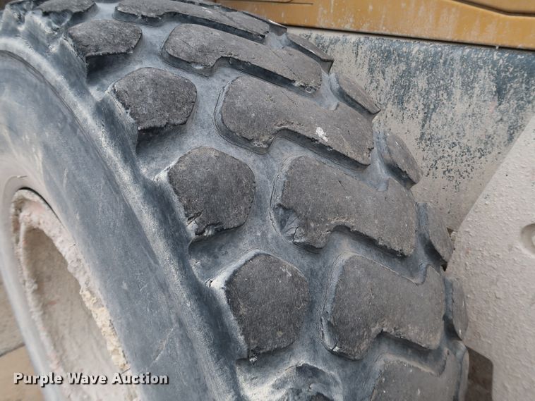 image for item DJ2392 2007 Komatsu WA320-5L  wheel loader