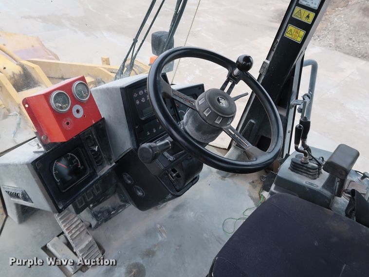 image for item DJ2393 1998 Caterpillar 950G  wheel loader