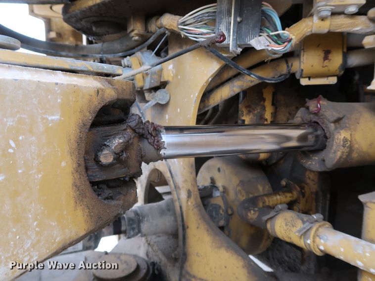 image for item DJ2393 1998 Caterpillar 950G  wheel loader