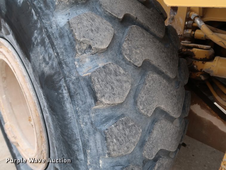 image for item DJ2393 1998 Caterpillar 950G  wheel loader