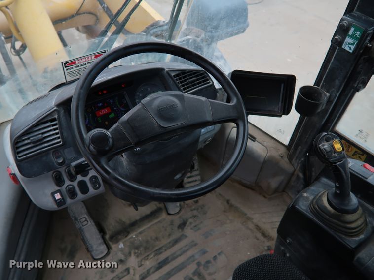 image for item DJ2395 2016 Komatsu WA320-7  wheel loader