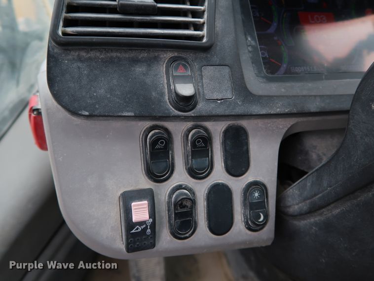 image for item DJ2395 2016 Komatsu WA320-7  wheel loader