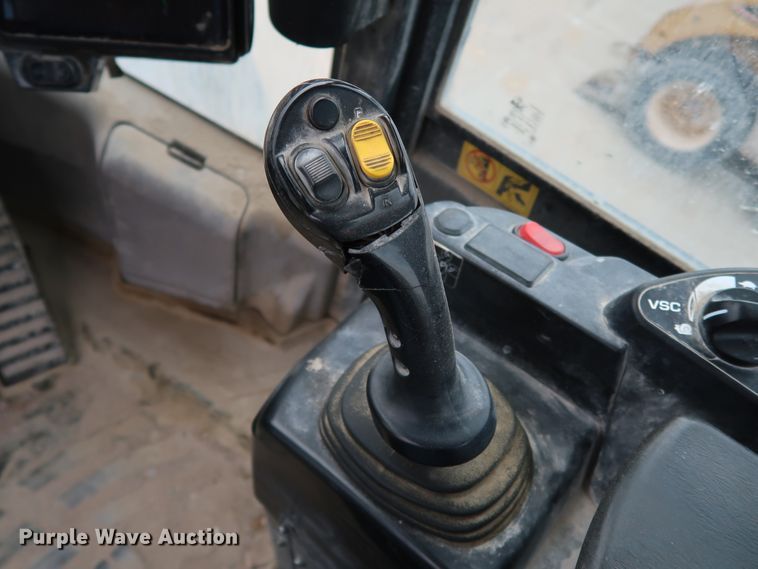 image for item DJ2395 2016 Komatsu WA320-7  wheel loader