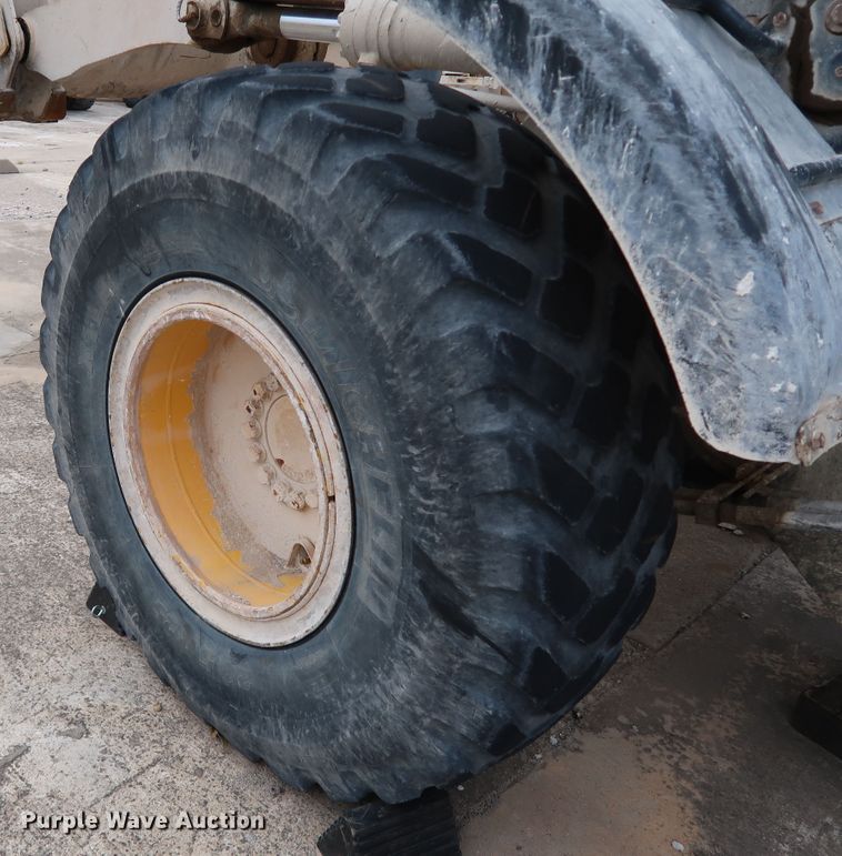 image for item DJ2395 2016 Komatsu WA320-7  wheel loader