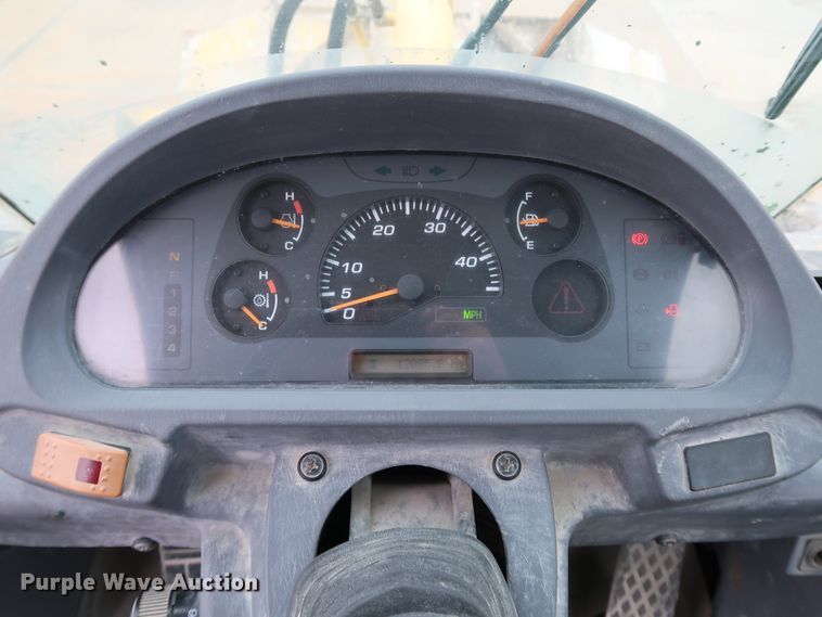 image for item DJ2396 2004 Komatsu WA200-5  wheel loader