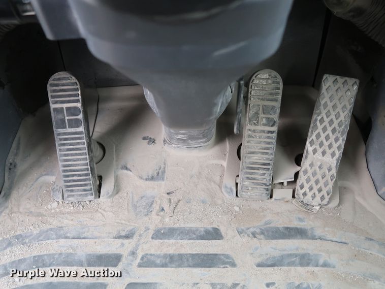 image for item DJ2396 2004 Komatsu WA200-5  wheel loader