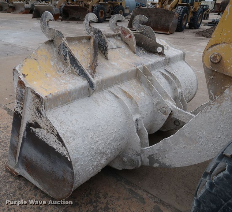 image for item DJ2396 2004 Komatsu WA200-5  wheel loader