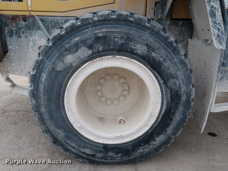 image for item DJ2396 2004 Komatsu WA200-5  wheel loader