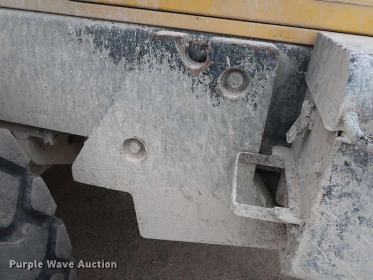 image for item DJ2396 2004 Komatsu WA200-5  wheel loader