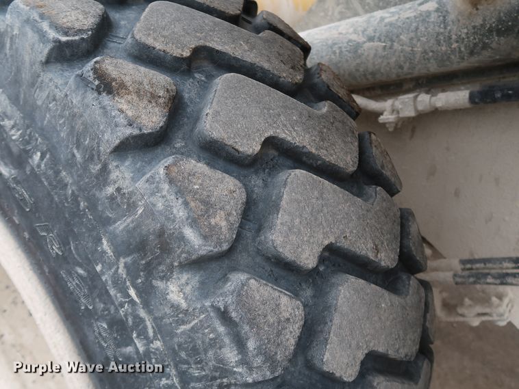 image for item DJ2396 2004 Komatsu WA200-5  wheel loader