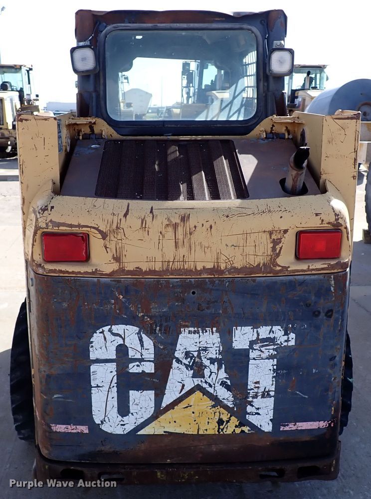 image for item DJ2398 2003 Caterpillar 226  skid steer loader