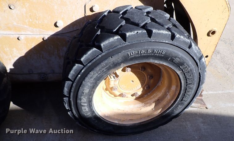 image for item DJ2398 2003 Caterpillar 226  skid steer loader