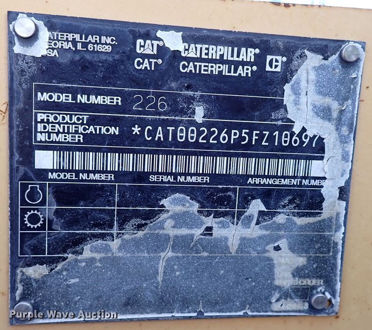 image for item DJ2398 2003 Caterpillar 226  skid steer loader