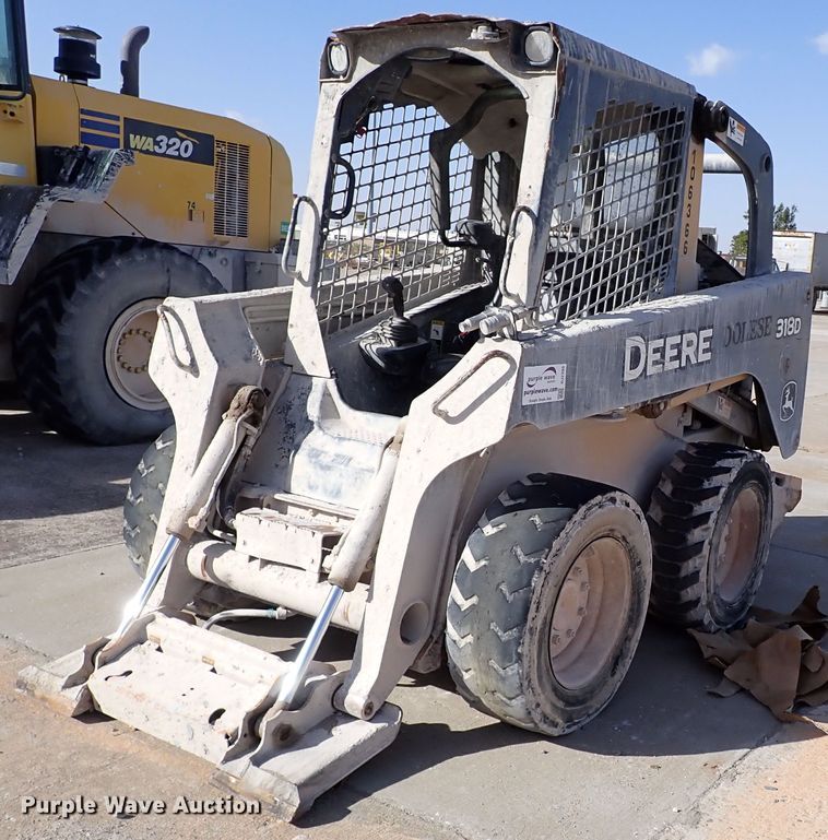 image for item DJ2399 2010 John Deere 318D  skid steer loader