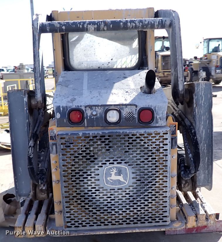 image for item DJ2399 2010 John Deere 318D  skid steer loader