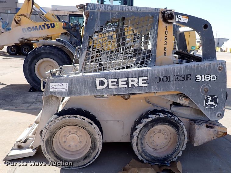 image for item DJ2399 2010 John Deere 318D  skid steer loader