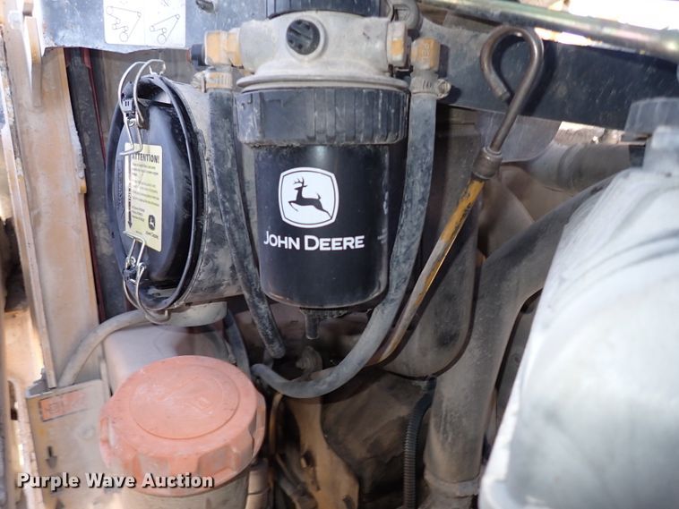 image for item DJ2399 2010 John Deere 318D  skid steer loader