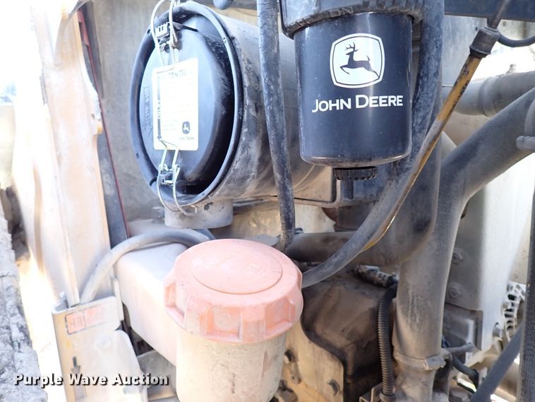 image for item DJ2399 2010 John Deere 318D  skid steer loader