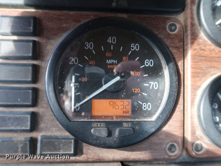 image for item DJ2401 2008 Freightliner FLD120  semi truck