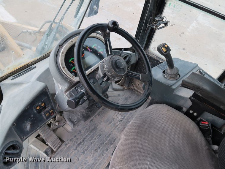 image for item DJ2406 2008 Caterpillar 938H  wheel loader